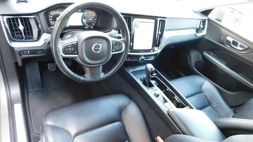 VOLVO V60 -