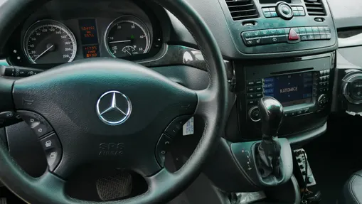 MERCEDES-BENZ Viano -