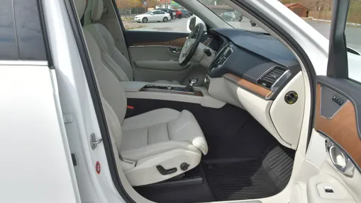 VOLVO XC90 -
