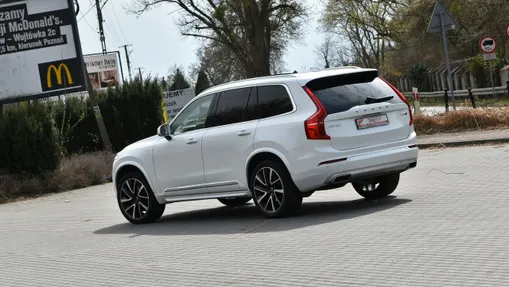 VOLVO XC90 -
