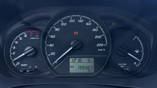 TOYOTA Yaris -