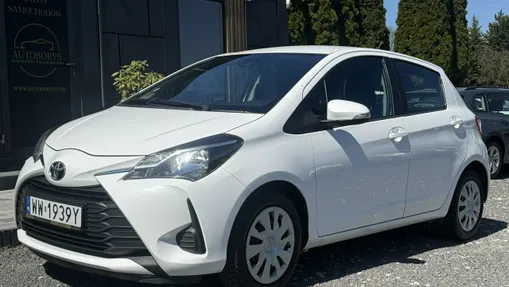 TOYOTA Yaris -
