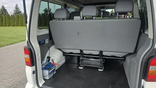VOLKSWAGEN Transporter -