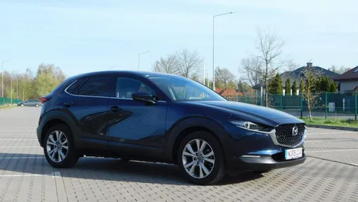 MAZDA CX-30 -