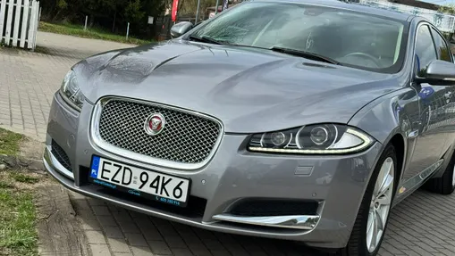 JAGUAR XF -