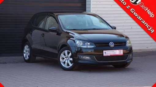 VOLKSWAGEN Polo -