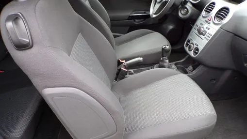 OPEL Corsa -