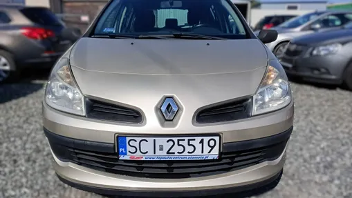RENAULT Clio -
