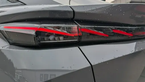 PEUGEOT 408 -