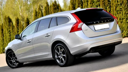 VOLVO V60 -
