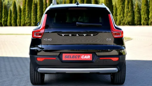 VOLVO XC40 -