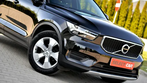 VOLVO XC40 -