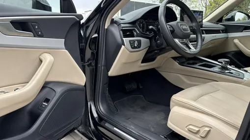 AUDI A4 -