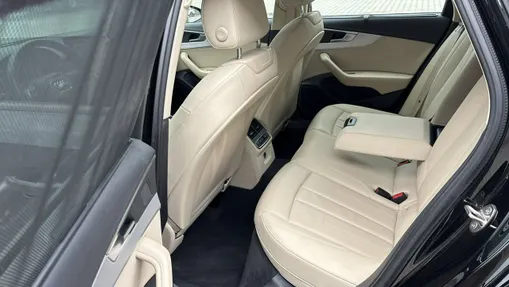 AUDI A4 -
