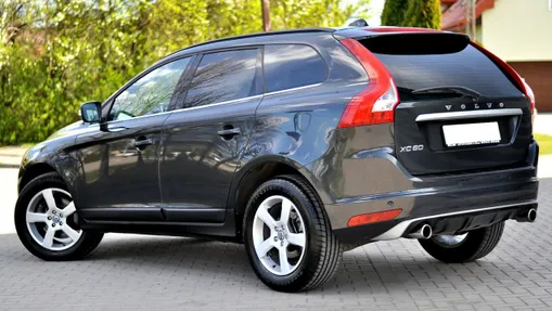 VOLVO XC60 -