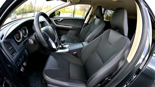 VOLVO XC60 -