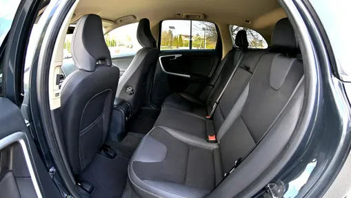VOLVO XC60 -