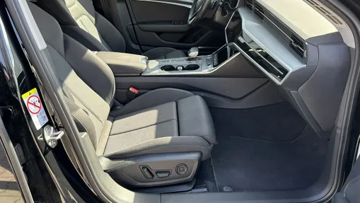 AUDI A6 -