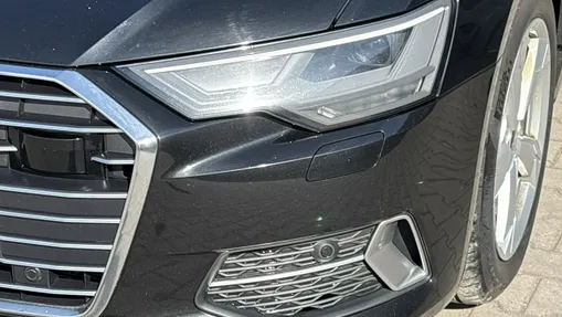 AUDI A6 -
