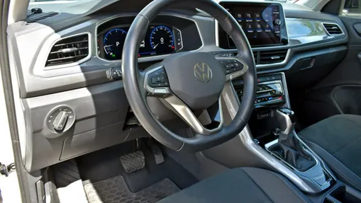 VOLKSWAGEN T-ROC -