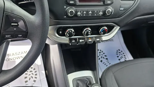 KIA Rio -