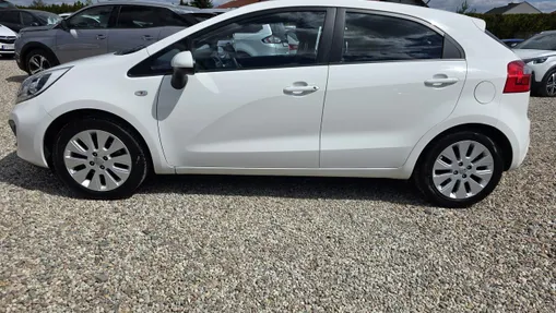 KIA Rio -