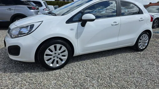 KIA Rio -
