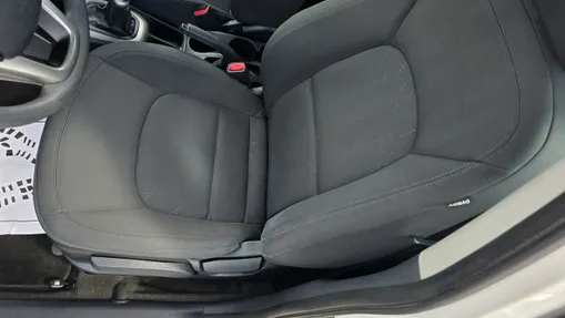 KIA Rio -