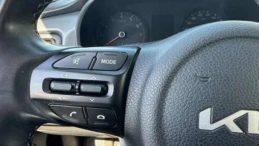 KIA Rio -