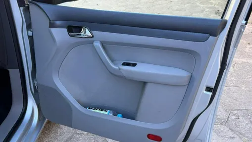 VOLKSWAGEN Caddy -