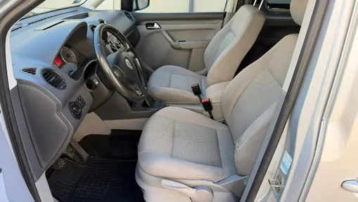 VOLKSWAGEN Caddy -