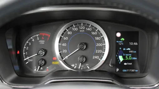 TOYOTA Corolla -