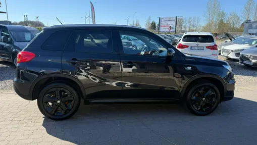 SUZUKI Vitara -