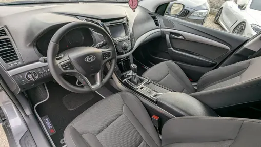 HYUNDAI i40 -