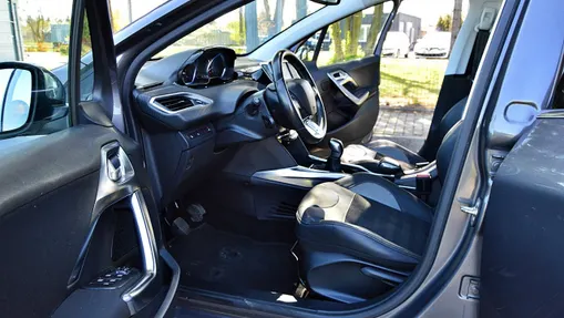 PEUGEOT 2008 -