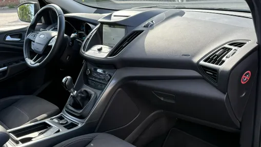 FORD Kuga -
