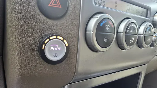 NISSAN Pathfinder -