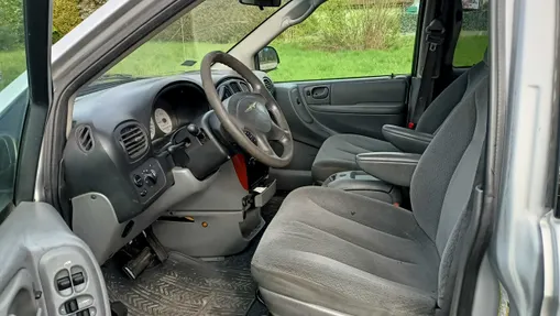 CHRYSLER Town & Country -