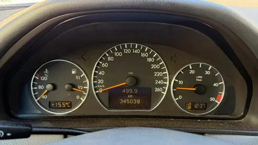 MERCEDES-BENZ E Klasa -