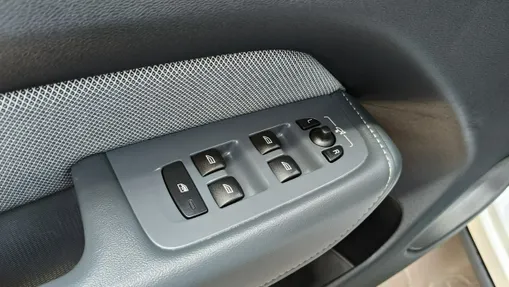 VOLVO XC60 -