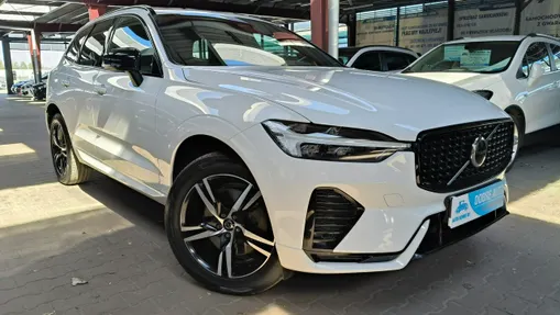VOLVO XC60 -