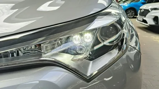 TOYOTA C-HR -