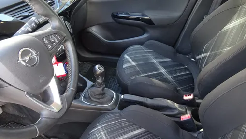 OPEL Corsa -