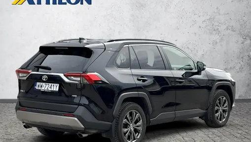 TOYOTA RAV4 -
