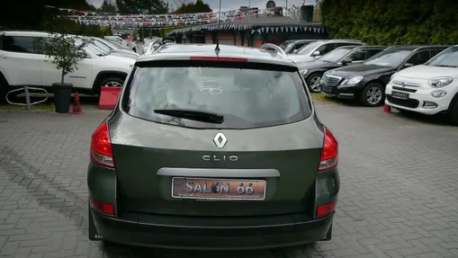 RENAULT Clio -