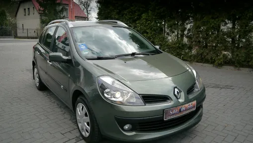 RENAULT Clio -