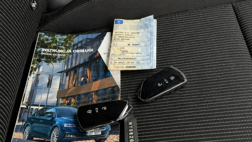 SKODA Octavia -