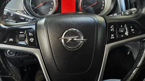 OPEL Zafira -