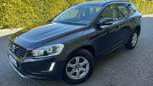 VOLVO XC60 -