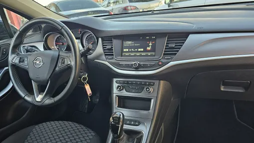 OPEL Astra -